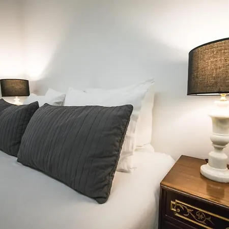 Claude Homes Lisbon Marques