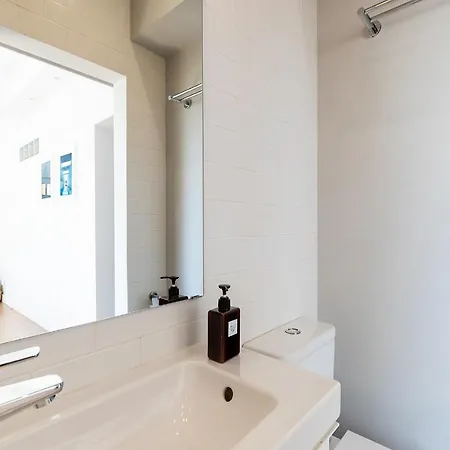 Claude Homes Marques Apartment *