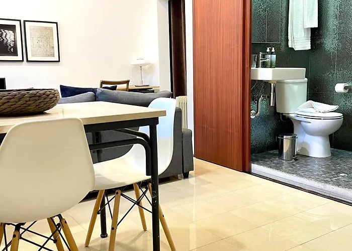 Διαμέρισμα Claude Homes Marques