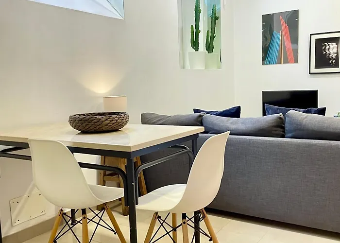 Διαμέρισμα Claude Homes Marques