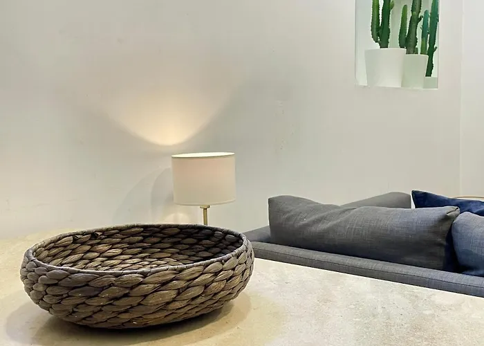 Claude Homes Marques *