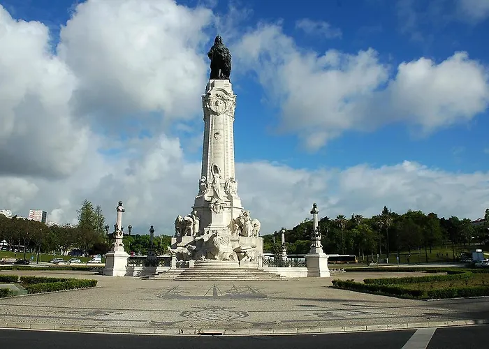 Claude Homes Marques *