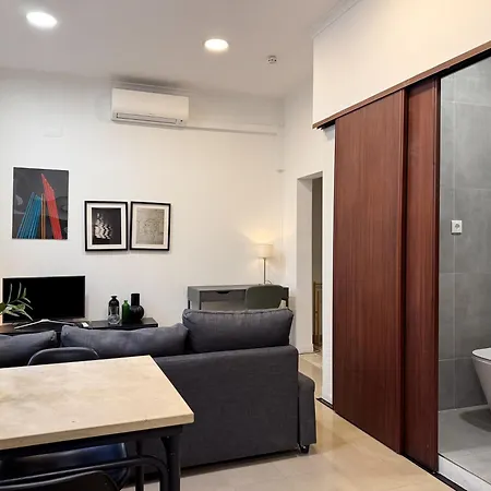 Claude Homes Marques דירה