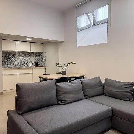 דירה Claude Homes Marques
