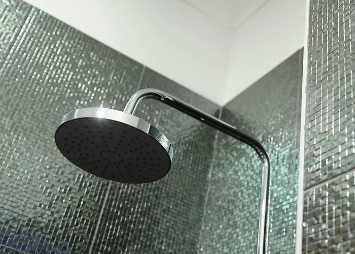 Claude Homes Marques アパート *