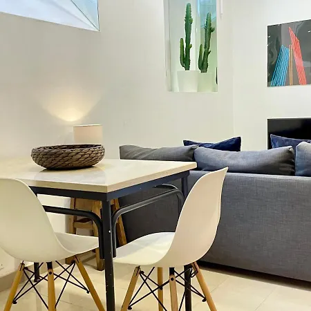 Apartment Claude Homes Lisbon Marques