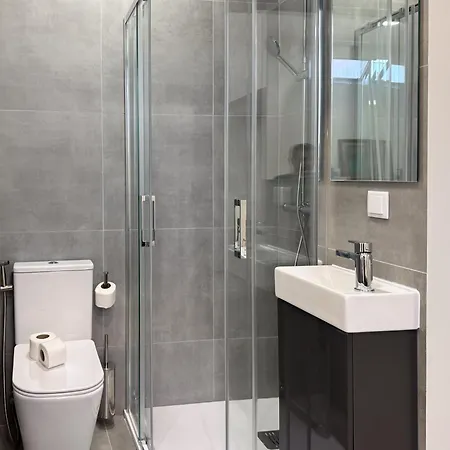 Διαμέρισμα Claude Homes Marques *