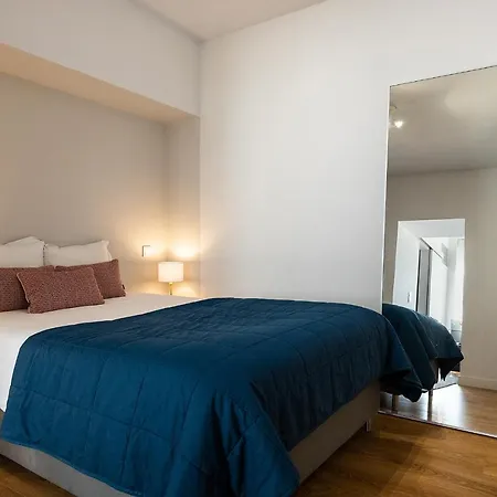 Claude Homes Lisbon Marques Apartment